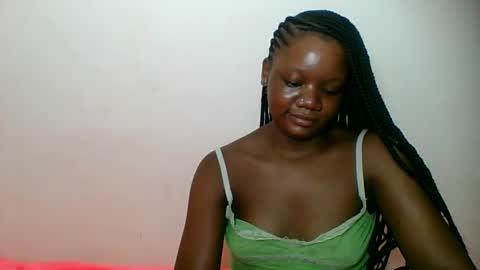 Snapshot of hotjeylee chatting on 05/05/26, 09:23 LOYCE online show from 05/05/26, 09:23