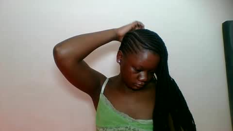 Snapshot of hotjeylee chatting on 05/07/26, 12:49 LOYCE online show from 05/07/26, 12:49