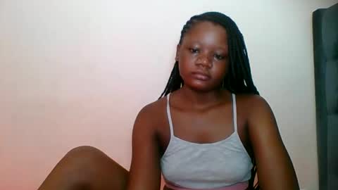 Snapshot of hotjeylee chatting on 05/12/26, 10:12 LOYCE online show from 05/12/26, 10:12
