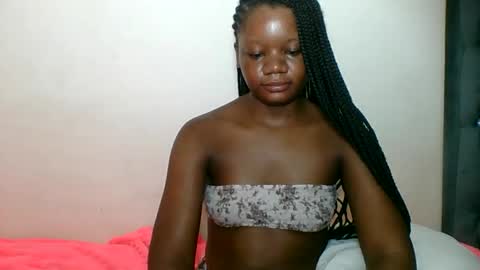 Snapshot of hotjeylee chatting on 05/14/26, 01:34 LOYCE online show from 05/14/26, 01:34