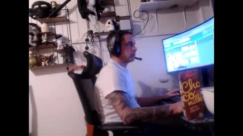 Snapshot of hotkinkytat chatting on 03/01/25, 11:04 hotkinkytat online show from 03/01/25, 11:04