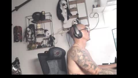 hotkinkytat online show from 04/13/26, 11:16