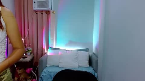 Snapshot of hotlayla_ chatting on 12/07/24, 06:54 Layla online show from 12/07/24, 06:54