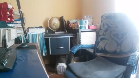 Snapshot of hotleopold chatting on 05/05/26, 12:13 hotleopold online show from 05/05/26, 12:13
