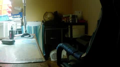 Snapshot of hotleopold chatting on 05/16/26, 09:46 hotleopold online show from 05/16/26, 09:46