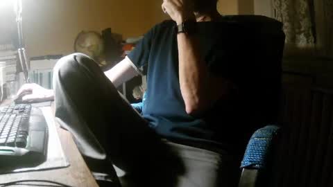Snapshot of hotleopold chatting on 05/18/26, 08:58 hotleopold online show from 05/18/26, 08:58