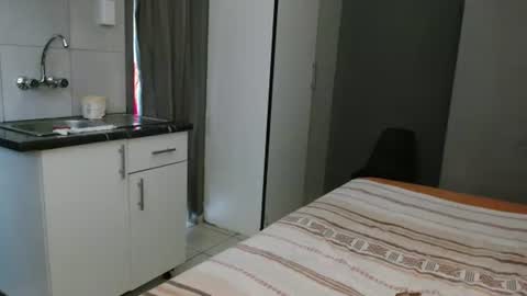 hotlilya online show from 10/01/25, 07:25