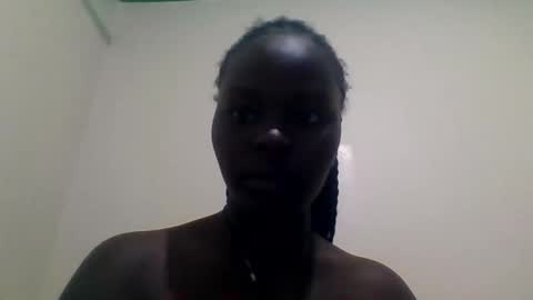 Snapshot of hotlina01 chatting on 01/16/26, 04:11 hotlina01 online show from 01/16/26, 04:11