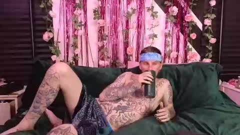 NEXT SHOW JAN 31 online show from 07/05/26, 02:18