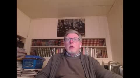 Snapshot of hotlux_54 chatting on 02/26/25, 10:42 hotlux_54 online show from 02/26/25, 10:42