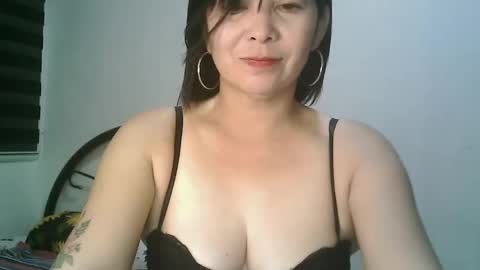 hotmamajen4u online show from 03/26/26, 12:50