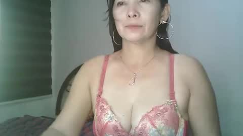 hotmamajen4u online show from 05/11/26, 12:22