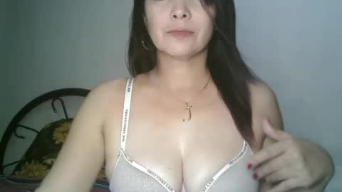hotmamajen4u online show from 05/14/26, 01:23
