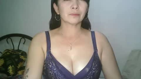 hotmamajen4u online show from 05/18/26, 05:24