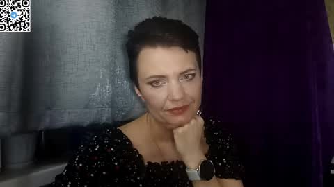 hotmamaqueen234 online show from 05/16/26, 07:56