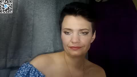 hotmamaqueen234 online show from 05/21/26, 09:11