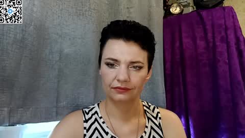 hotmamaqueen234 online show from 05/22/26, 09:37