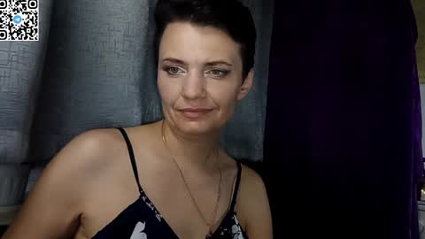 hotmamaqueen234 online show from 05/22/26, 09:42