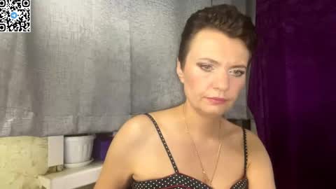hotmamaqueen234 online show from 05/28/26, 10:07