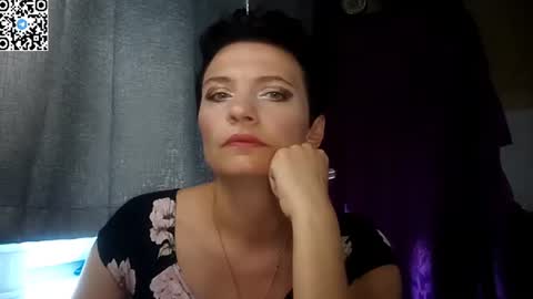 hotmamaqueen234 online show from 06/11/26, 10:46