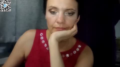 hotmamaqueen234 online show from 06/11/26, 11:03