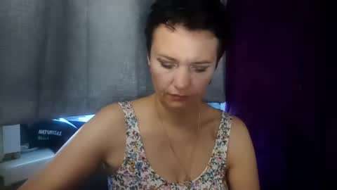 hotmamaqueen234 online show from 08/03/26, 07:51