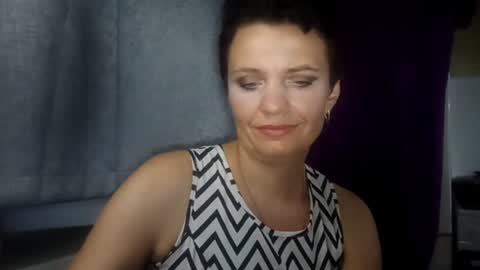 hotmamaqueen234 online show from 08/04/26, 08:22