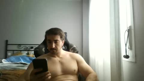 Snapshot of hotman_40_ chatting on 02/19/25, 03:27 hotman_40_ online show from 02/19/25, 03:27