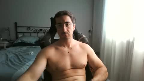 Snapshot of hotman_40_ chatting on 09/16/25, 10:49 hotman_40_ online show from 09/16/25, 10:49