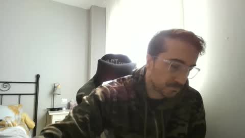 Snapshot of hotman_40_ chatting on 02/18/26, 12:01 hotman_40_ online show from 02/18/26, 12:01