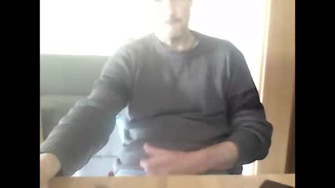 Snapshot of hotmann5555 chatting on 05/03/26, 11:05 hotmann5555 online show from 05/03/26, 11:05