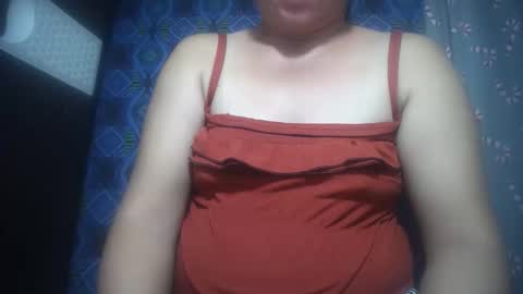 Snapshot of hotmatureladyxxx chatting on 11/01/25, 02:24 hotmatureladyxxx online show from 11/01/25, 02:24