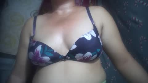 Snapshot of hotmatureladyxxx chatting on 11/07/25, 01:44 hotmatureladyxxx online show from 11/07/25, 01:44