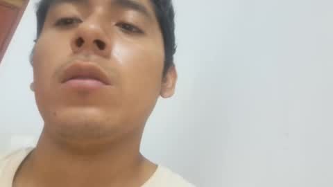 hotmen2000_ online show from 02/14/25, 01:45