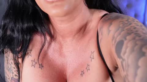 Snapshot of hotmilfbitch chatting on 09/08/25, 07:46 hotmilfbitch online show from 09/08/25, 07:46