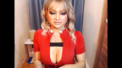 Snapshot of hotmistressmorgana chatting on 02/10/25, 05:58 morgana online show from 02/10/25, 05:58