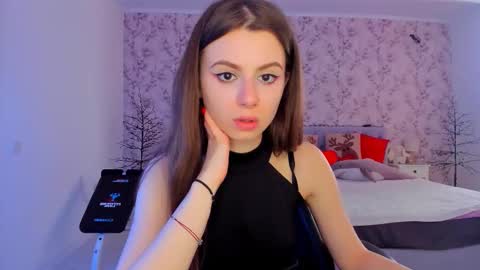 Snapshot of hotmolly_ chatting on 02/13/26, 11:06 hotmolly_ online show from 02/13/26, 11:06