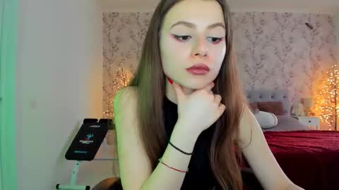 Snapshot of hotmolly_ chatting on 02/25/26, 10:58 hotmolly_ online show from 02/25/26, 10:58