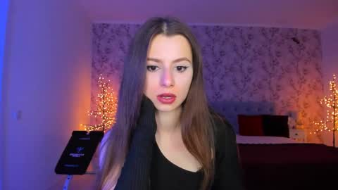 Snapshot of hotmolly_ chatting on 04/18/26, 06:45 hotmolly_ online show from 04/18/26, 06:45