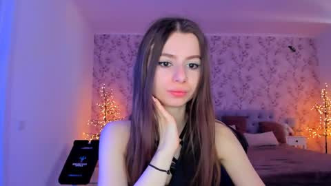 Snapshot of hotmolly_ chatting on 04/22/26, 09:33 hotmolly_ online show from 04/22/26, 09:33