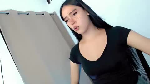 HOT BEATRICE online show from 09/10/25, 10:15