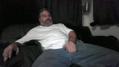 hotnriv13 online show from 02/25/25, 10:26