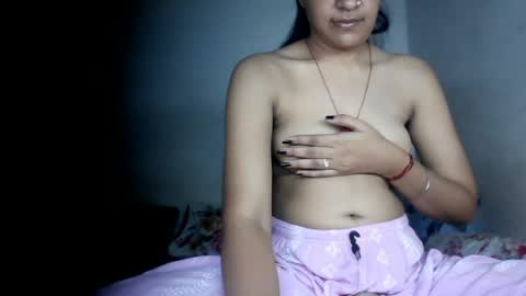 Snapshot of hotnsweetindian chatting on 06/24/26, 01:54 lola online show from 06/24/26, 01:54