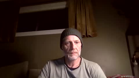 Snapshot of hototo2 chatting on 11/26/25, 03:57 hototo2 online show from 11/26/25, 03:57