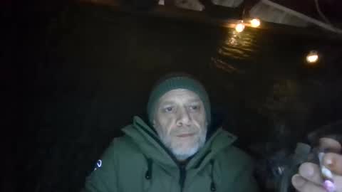 Snapshot of hototo2 chatting on 12/18/25, 11:49 hototo2 online show from 12/18/25, 11:49