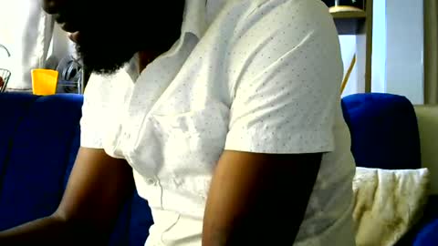 Snapshot of hotpussy_ebony chatting on 06/17/26, 10:50 hotpussy ebony online show from 06/17/26, 10:50