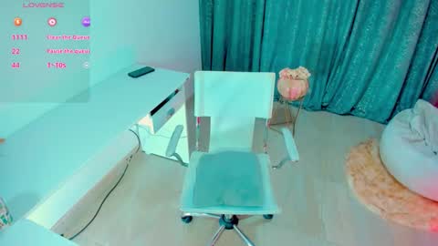 hotsecretary2 online show from 02/01/26, 11:42