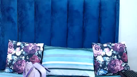 hotsmalltitsx online show from 07/02/26, 07:31
