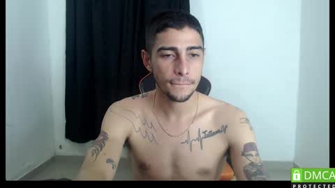 Snapshot of hotsteel420 chatting on 11/11/25, 12:32 hotsteel420 online show from 11/11/25, 12:32