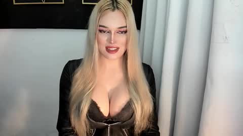 STELLA online show from 10/24/25, 01:24